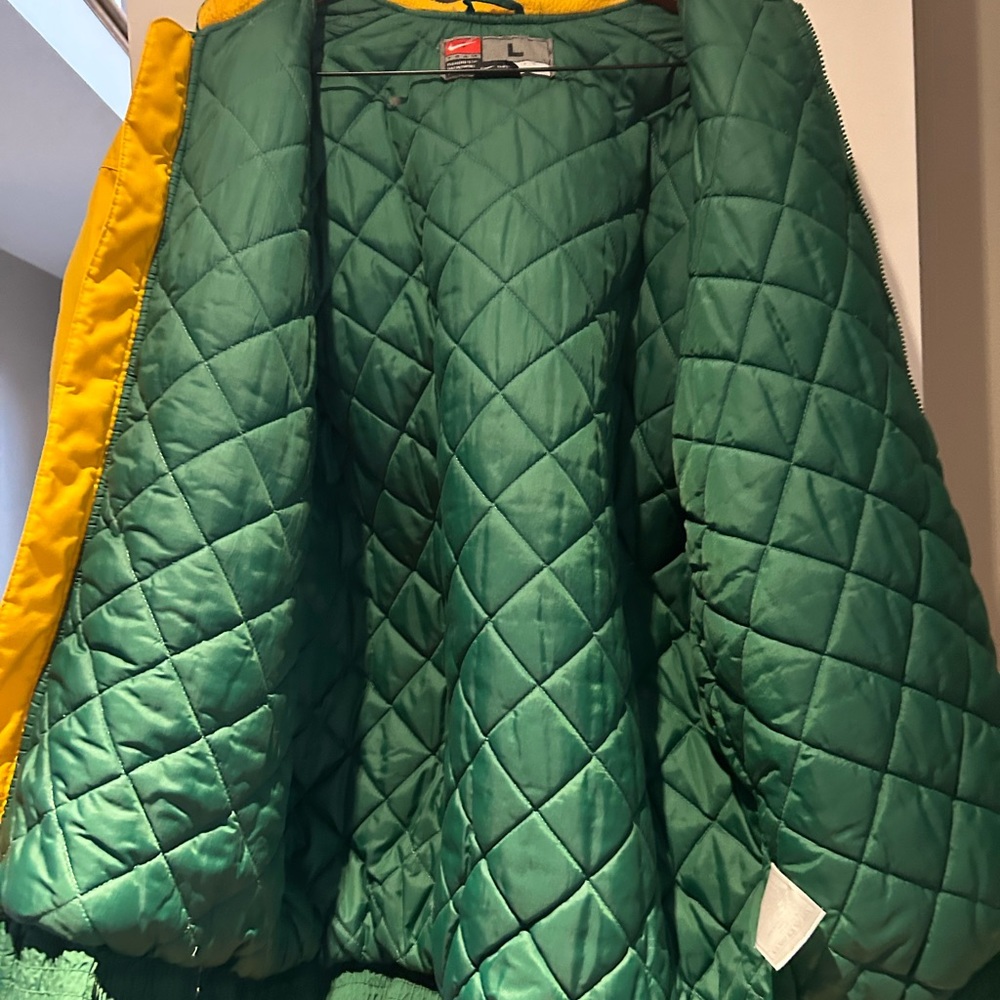 Nike Men's Green Bay Packers Vintage Puffer Jacket Full Zip Green Yellow Size L - Picture 3 of 11